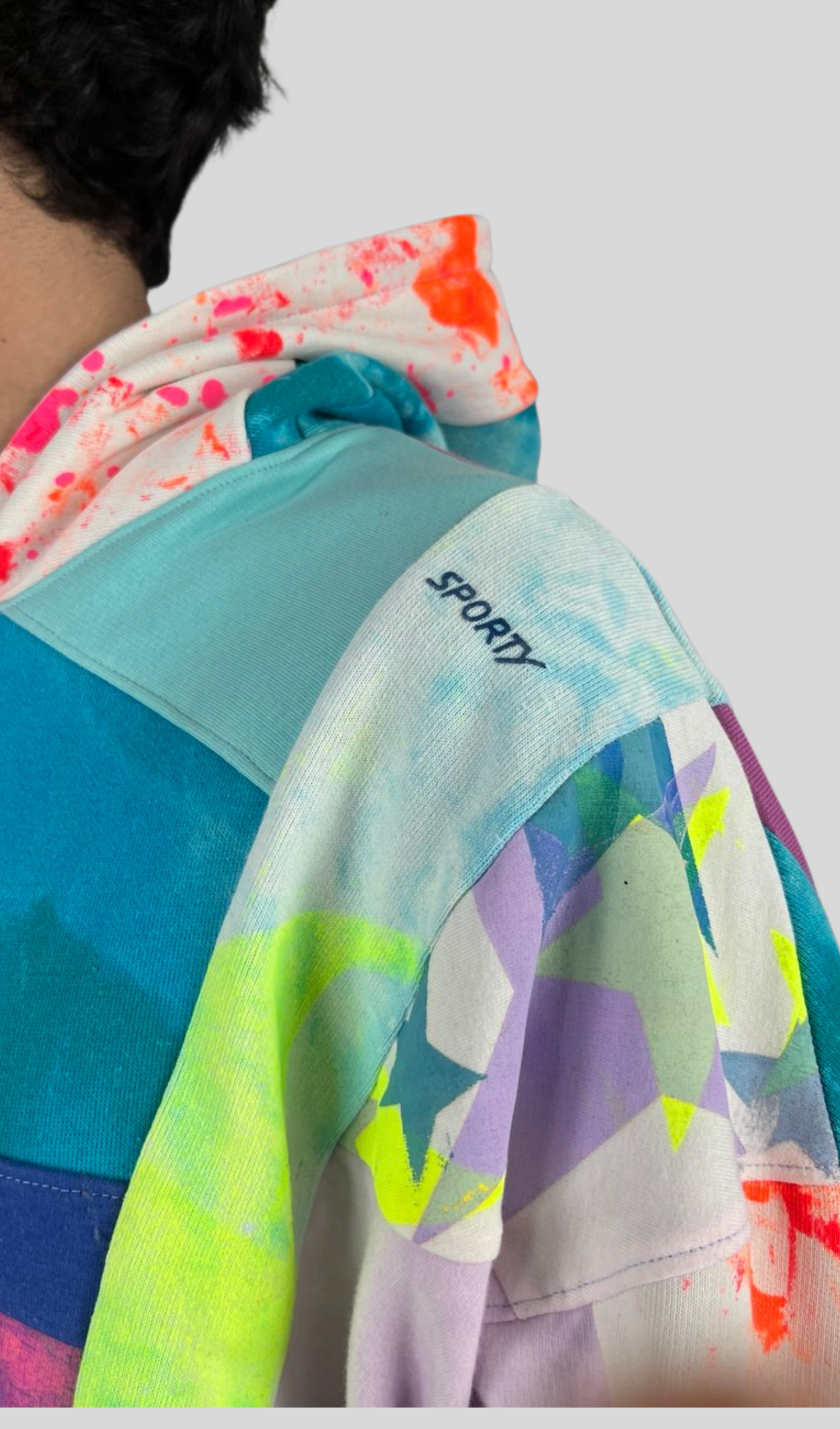 Everyone´s Hoodie shark paint