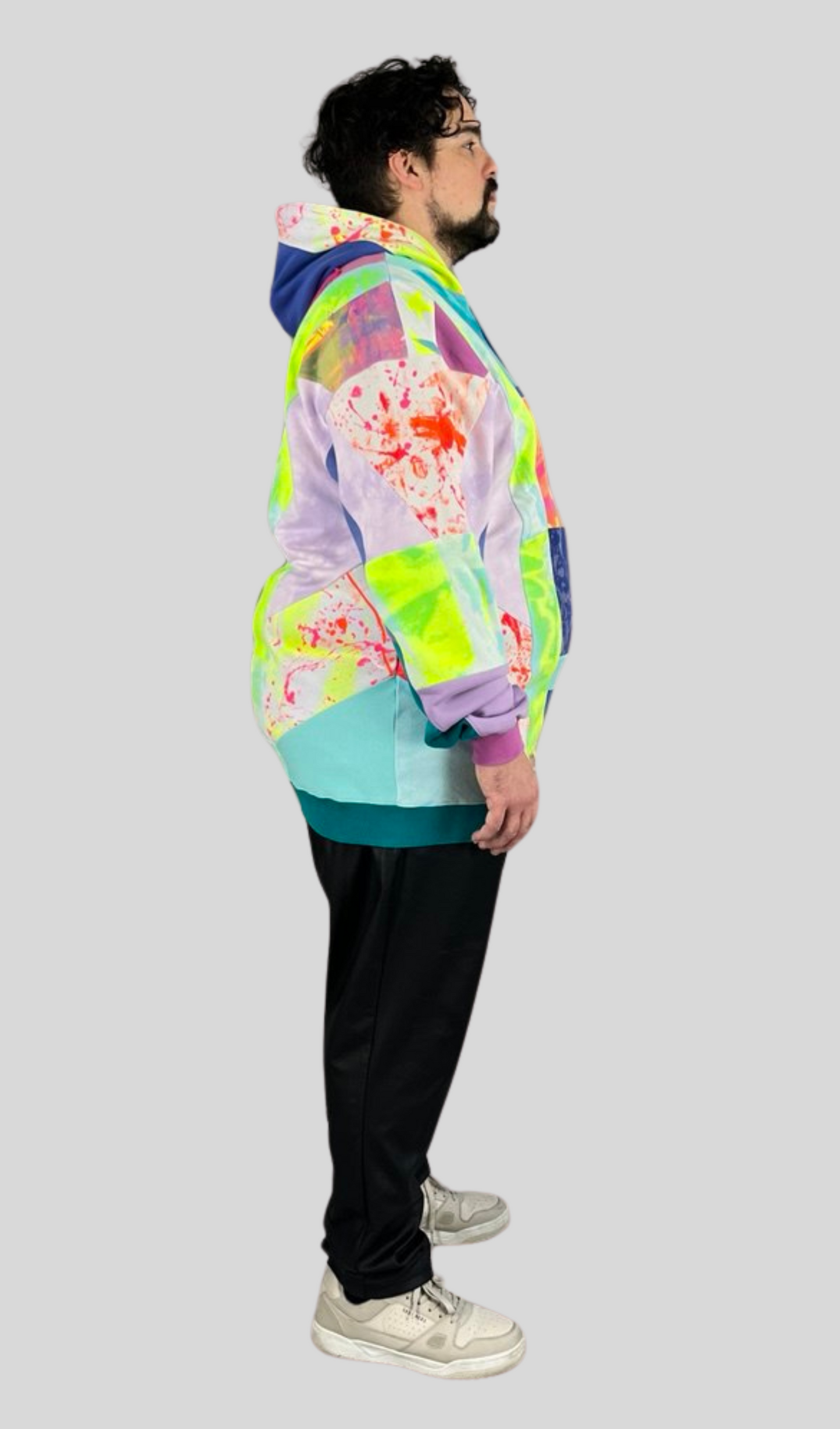 Everyone´s Hoodie shark paint